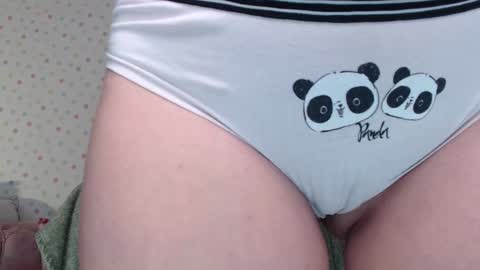 Snapshot of little_pearl_ chatting on September 2025 05:08:01 AM Adaline online show from September 2025 05:08:01 AM