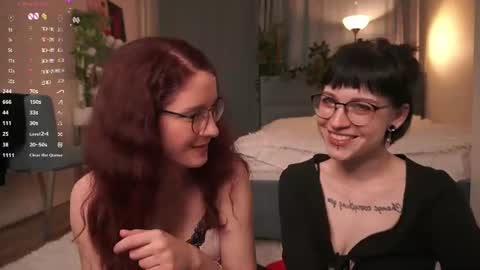 Snapshot of little_poetry chatting on June 2026 09:06:02 PM Kiki online show from June 2026 09:06:02 PM