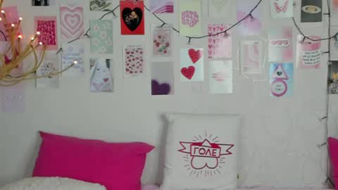 Snapshot of little_radiant_sun chatting on April 2026 08:30:02 AM Kriss online show from April 2026 08:30:02 AM