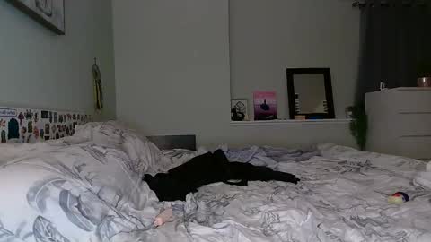 little redxx online show from February 2025 02:48:02 AM