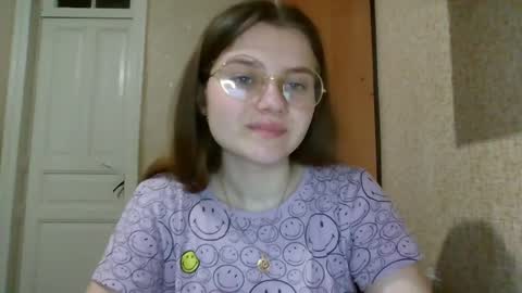 little_shygirl_ online show from March 2025 01:56:01 AM