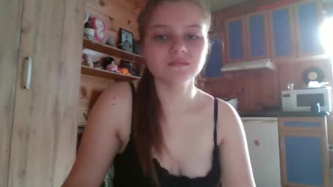 little_shygirl_ online show from September 2025 04:14:02 AM