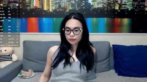 Kwan online show from December 2024 12:24:01 PM