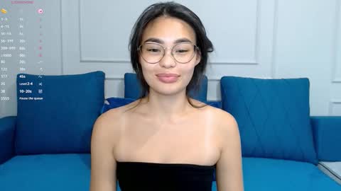 Kwan online show from October 2025 08:13:01 AM