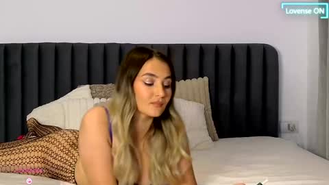 Snapshot of littleblondbunny chatting on May 2026 09:00:01 PM littleblondbunny online show from May 2026 09:00:01 PM