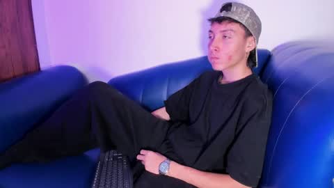 DANNY online show from April 2026 03:00:01 PM