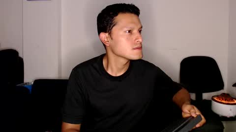 Manu online show from March 2025 03:12:02 AM