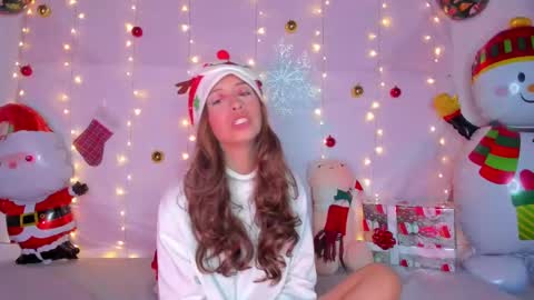 Snapshot of littlee_emma_ chatting on December 2024 09:16:02 AM littlee_emma_ online show from December 2024 09:16:02 AM