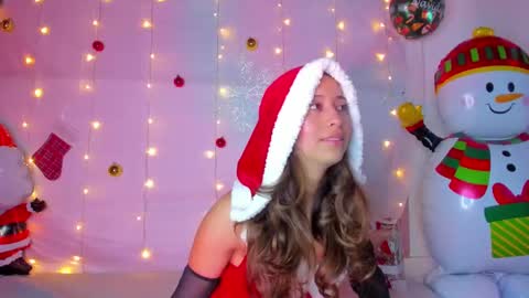Snapshot of littlee_emma_ chatting on December 2024 09:31:02 AM littlee_emma_ online show from December 2024 09:31:02 AM