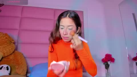 Snapshot of littlee_emma_ chatting on January 2025 03:17:02 AM littlee_emma_ online show from January 2025 03:17:02 AM