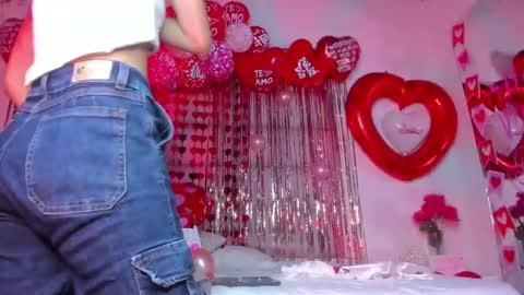 Snapshot of littlee_emma_ chatting on February 2025 12:15:01 AM littlee_emma_ online show from February 2025 12:15:01 AM