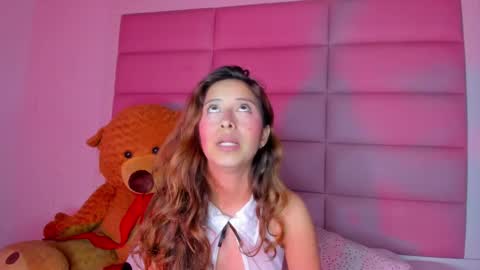 Snapshot of littlee_emma_ chatting on February 2025 03:56:02 AM littlee_emma_ online show from February 2025 03:56:02 AM