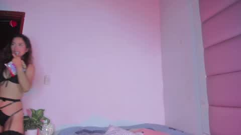 Snapshot of littlee_emma_ chatting on September 2025 07:10:02 AM littlee_emma_ online show from September 2025 07:10:02 AM