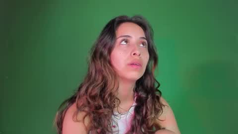 Snapshot of littlee_emma_ chatting on September 2025 03:30:02 AM littlee_emma_ online show from September 2025 03:30:02 AM