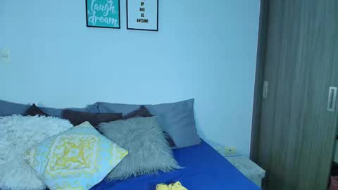 Snapshot of littlee_sophiee chatting on January 2025 02:48:01 AM Sophie online show from January 2025 02:48:01 AM