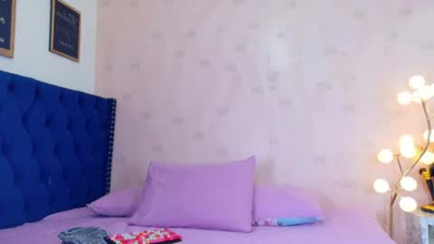Snapshot of littleebonymommy chatting on June 2026 07:50:01 PM Tania online show from June 2026 07:50:01 PM