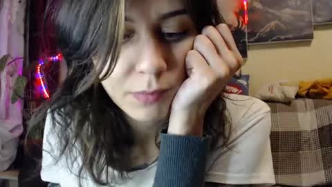 littlehappines online show from February 2025 08:31:02 PM