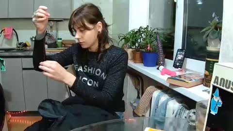 littlehappines online show from February 2026 04:27:02 PM