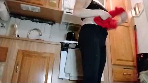 littleleo96 online show from October 2025 05:06:01 AM