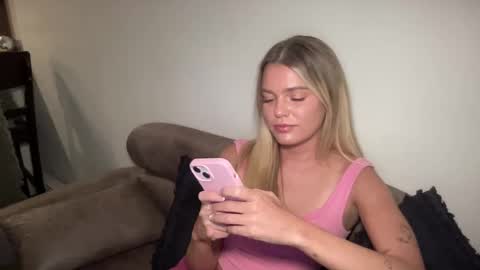 Snapshot of littlemaryjane19 chatting on January 2025 11:48:02 PM Marciabrady online show from January 2025 11:48:02 PM