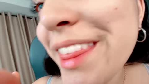 Sarahs Room online show from October 2025 10:29:02 PM