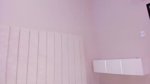 Snapshot of littleoliviia_ chatting on January 2025 04:08:01 PM im olivia IG littleolivia01 online show from January 2025 04:08:01 PM