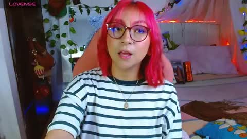 Snapshot of littlerouse_ chatting on April 2026 08:51:01 AM Ruby Rouse online show from April 2026 08:51:01 AM