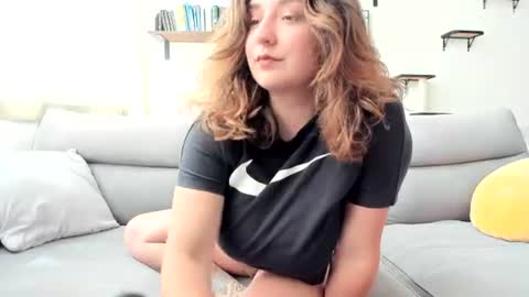 Snapshot of littlerowbo chatting on June 2026 10:45:02 PM Allison D online show from June 2026 10:45:02 PM