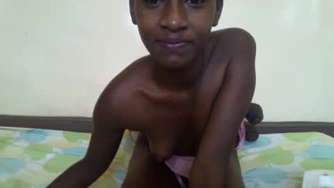 littlesandie online show from December 2024 05:28:02 AM