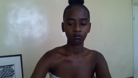 littlesandie online show from December 2024 06:35:01 AM