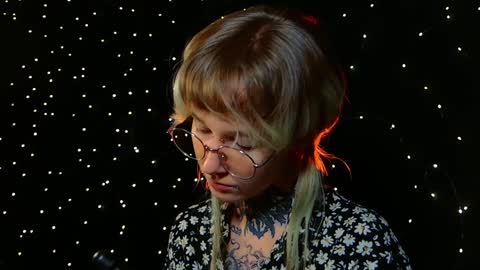 Niki  free tg channel with some photos gifs and info about streams  online show from December 2024 05:01:01 AM