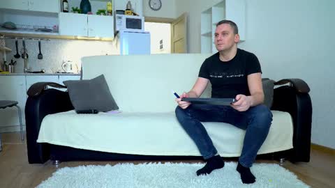 Little Tifany online show from February 2025 11:25:02 AM