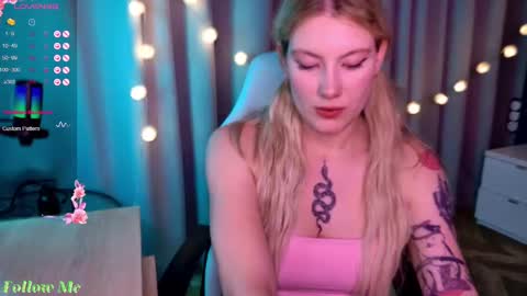 Snapshot of liv_fay chatting on February 2025 06:20:01 PM Liv 3 online show from February 2025 06:20:01 PM