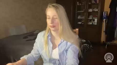 Livandria online show from April 2026 09:08:02 PM