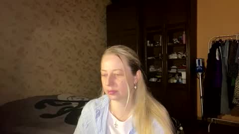 Livandria online show from April 2026 08:25:02 PM