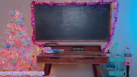 Cleo Patra -  online show from November 2025 09:17:01 PM