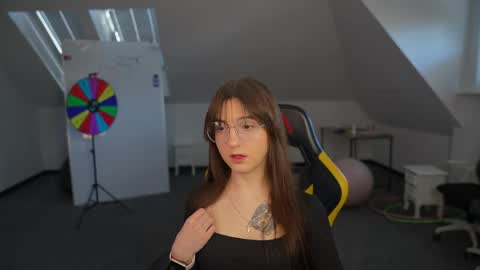 Sheryl online show from April 2026 10:17:02 AM