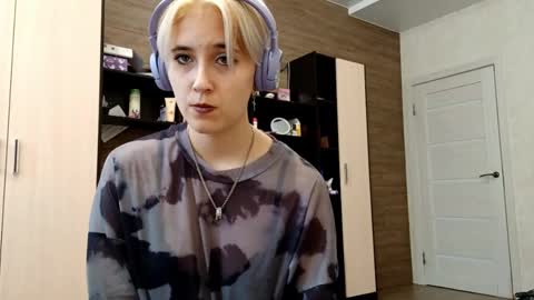 Nora online show from September 2025 02:28:02 PM
