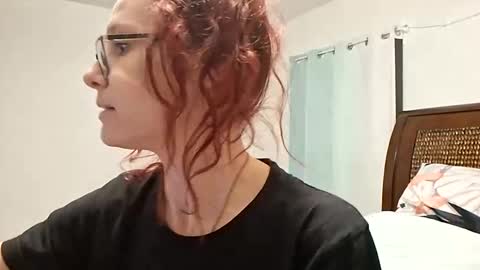 Lilith online show from September 2025 06:18:01 AM