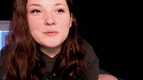 Snapshot of livinsubspace chatting on November 2025 01:25:02 AM Liv online show from November 2025 01:25:02 AM