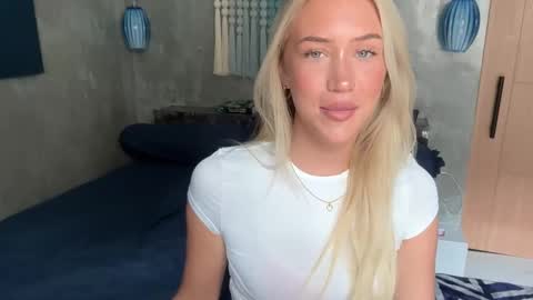 olivia online show from February 2026 03:27:01 AM