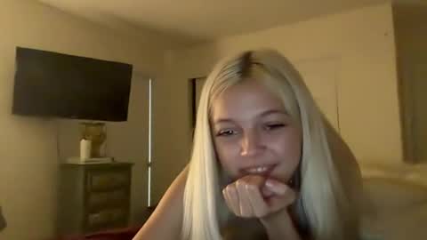 Snapshot of livvybunny chatting on July 2026 04:48:01 AM Livvy online show from July 2026 04:48:01 AM