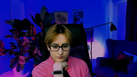 LixeLuna online show from April 2026 06:25:02 AM