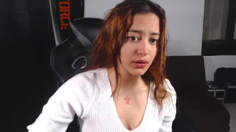 Elizabeth online show from October 2025 09:34:02 PM