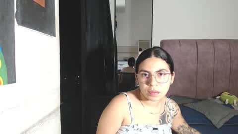 Snapshot of liza_thurner chatting on October 2025 01:03:02 AM Liza Thurner online show from October 2025 01:03:02 AM