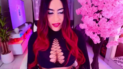 Snapshot of lizagothdoll chatting on October 2025 08:39:01 PM Liza Goth online show from October 2025 08:39:01 PM