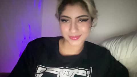 Lizeth online show from February 2025 03:45:02 AM