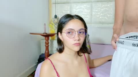 lizANDjuan online show from October 2025 12:22:01 AM