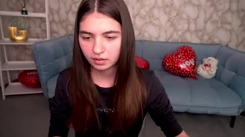 lizatiffanya_ online show from April 2026 01:04:02 PM
