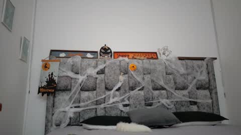  LIZBETH ROSS  online show from October 2025 11:25:01 AM